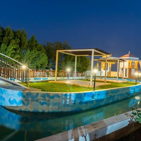Flamingo Club And Resort Una 3 Km Away From Diu Check Post Buitenkant foto
