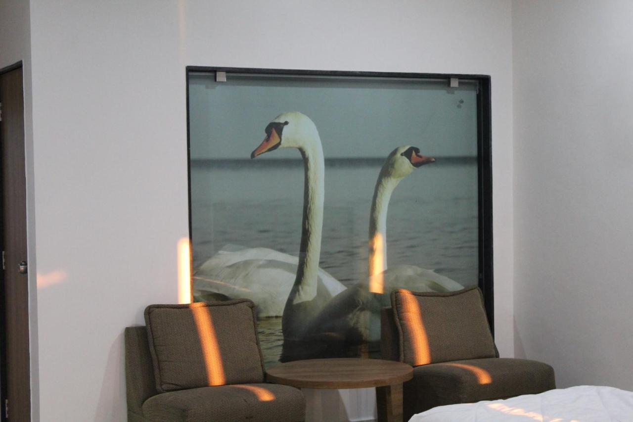 Flamingo Club And Resort Una 3 Km Away From Diu Check Post Buitenkant foto