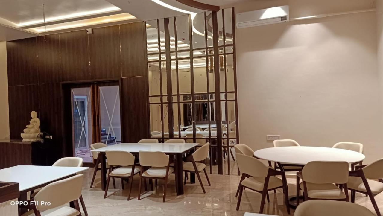 Flamingo Club And Resort Una 3 Km Away From Diu Check Post Buitenkant foto