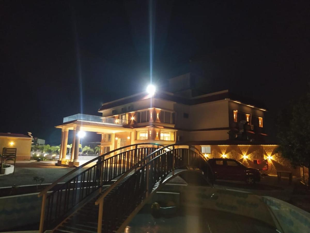 Flamingo Club And Resort Una 3 Km Away From Diu Check Post Buitenkant foto