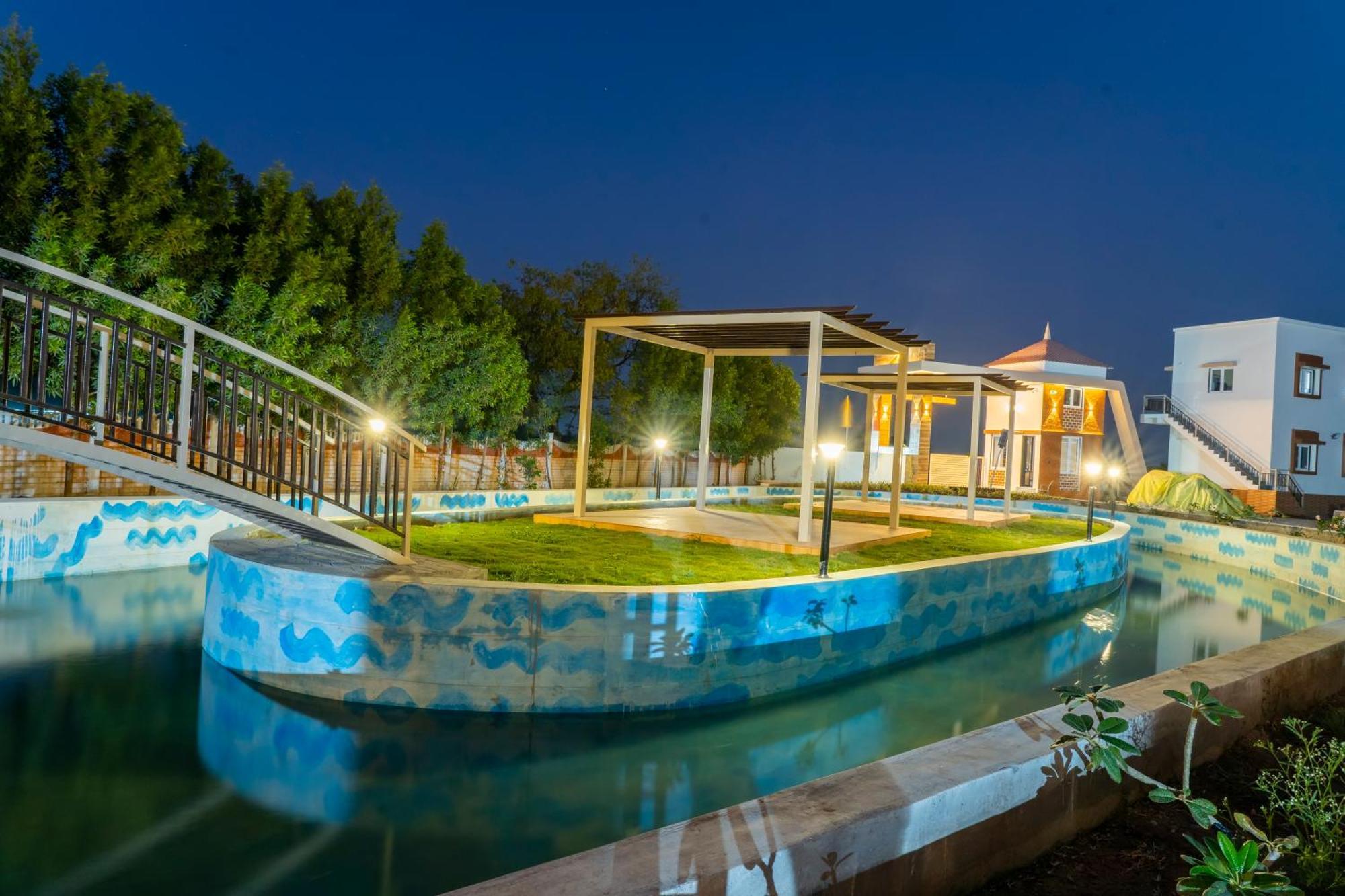 Flamingo Club And Resort Una 3 Km Away From Diu Check Post Buitenkant foto