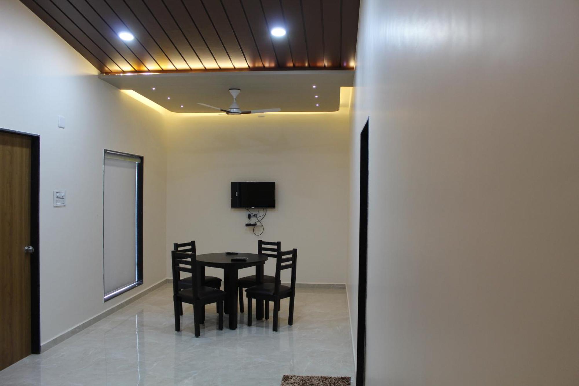 Flamingo Club And Resort Una 3 Km Away From Diu Check Post Buitenkant foto