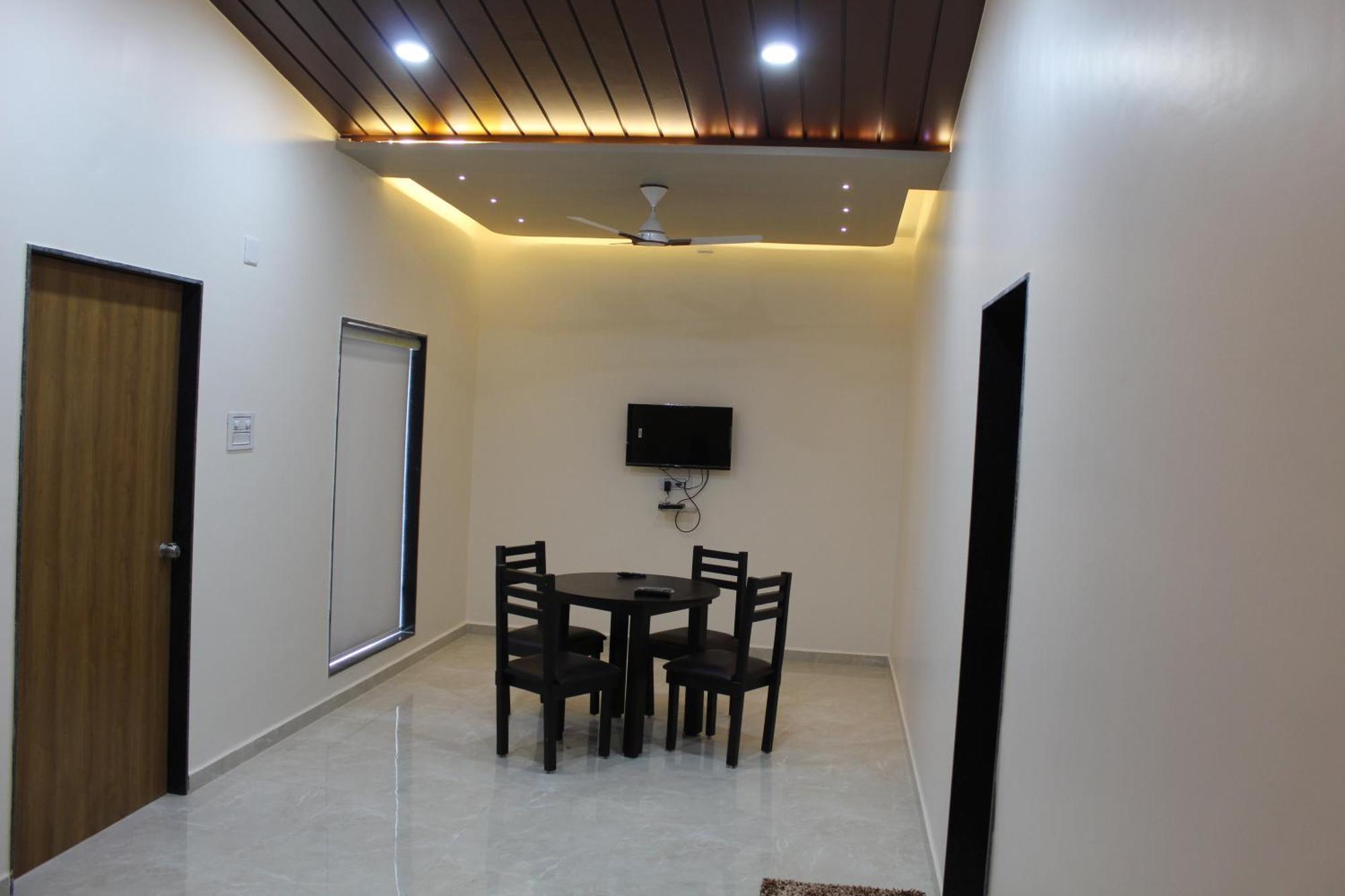 Flamingo Club And Resort Una 3 Km Away From Diu Check Post Buitenkant foto