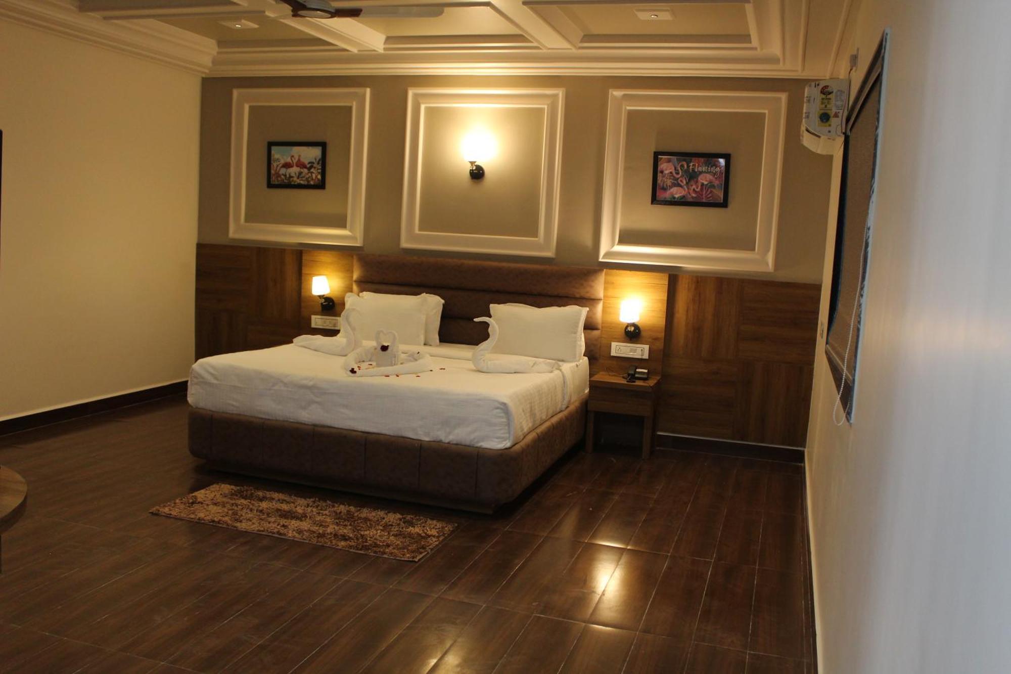 Flamingo Club And Resort Una 3 Km Away From Diu Check Post Buitenkant foto